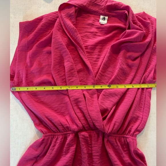Flawless Pink Romper size x-small - Picture 9 of 9